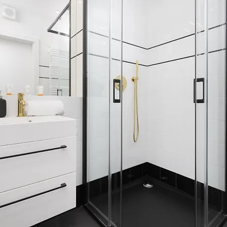 Business District Studio Slaska By Renters Appartement