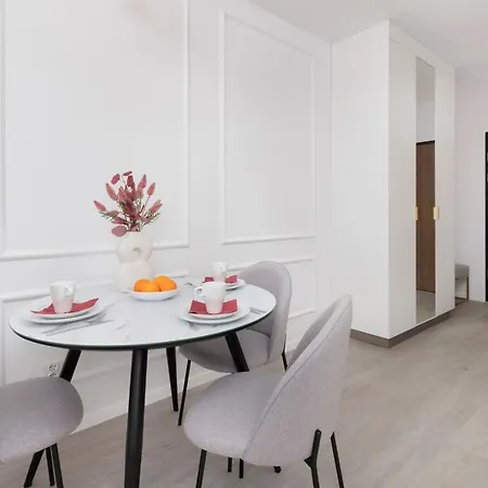 Business District Studio Slaska By Renters